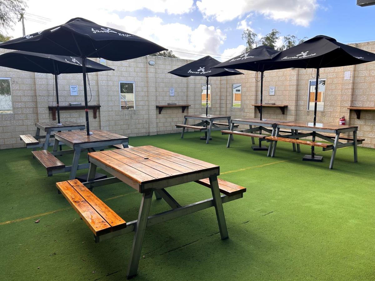 Jurien Bay Hotel Motel מראה חיצוני תמונה
