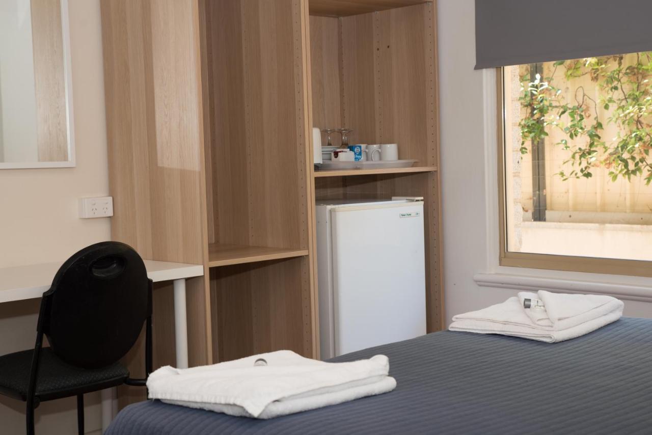 Jurien Bay Hotel Motel מראה חיצוני תמונה